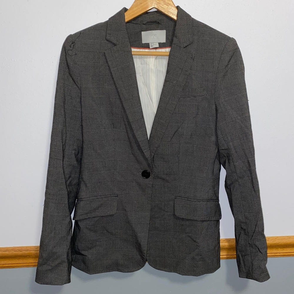 3/$19💫 H&M Blazer